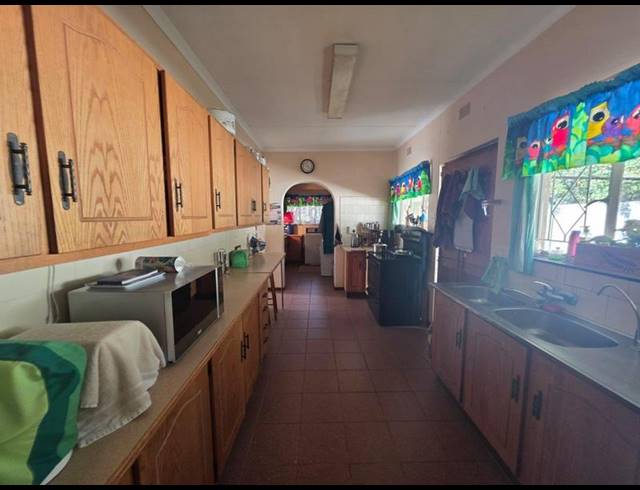 3 BEDROOM HOUSE FOR SALE IN ESTHER PARK